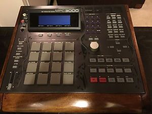 MPC 3000 LE Custom Wood Panels 32MB OS 3.11 INTERNAL 100MB ZIP FINAL PRICE DROP