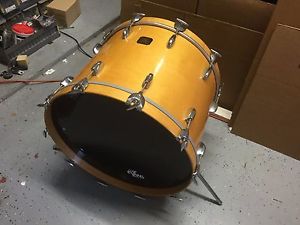 1980's Gretsch 22" Maple Finish Jasper Bass Drum-   Great Condition!!