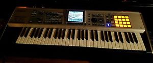 Roland Fantom-X6 Keyboard Synthesizer w/ Symphonique Strings & Platinum Trax