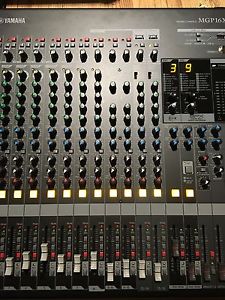 Yamaha MGP16X Analogue Mixer With Dual DSP Digital FX 16 Channel Mixing Desk