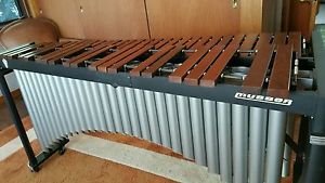 Musser Marimba Model M-30 4 Octave Rosewood Bars Excellent Condition
