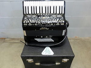 Accordéon G.Verde 2 Registres 72 Basses Touche Piano 5 Registres Aigus Noir