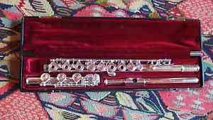 YAMAHA YFL-385 II OPEN HOLE IN-LINE B-FOOT FLUTE RECENTLY SERVICED QUERFLÖTE