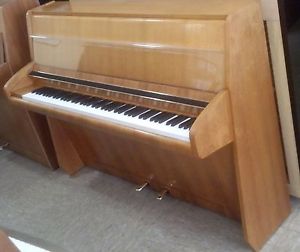 Originelles Klavier von Schimmel - gestimmt, mit Garantie!