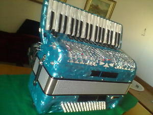 FISARMONICA PIATANESI 96 BASSI 4/5 MIDI E AMPLIFICAZIONE