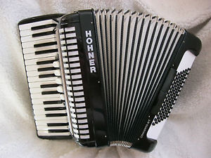 Akkordeon HOHNER CONCERTO III T   Made in Germany wie neu