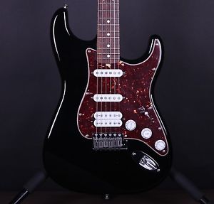 Fender Deluxe Power Stratocaster HSS Fishman Piezo Guitar Black w/Bag 3991