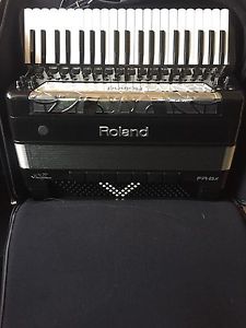Roland Fr-8x