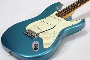 Fender USA American Vintage 62 Stratocaster Thin Lacquer Lake Placid Blue