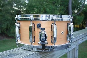 TAMA SOUNDWORKS CUSTOM 6.5X14 MAPLE SNARE DRUM