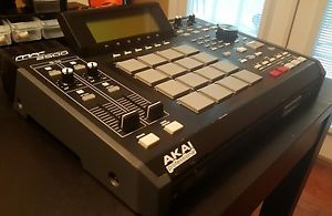 Akai mpc 2500