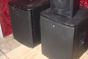 EV Electro-Voice ELX118P ELX-118P Powered 18 Inch Subwoofer Pair Active Subs