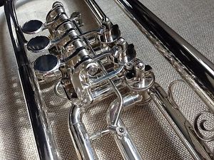 Yamaha YTR 935 Rotary  trumpet Orchestral   near MINT