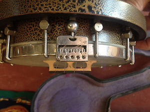 banjo ukulele Luxor Pro model Crinckled Gold with hardshell case 1920's Great!