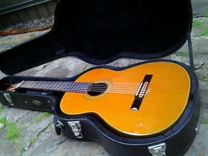 Takamine EC132S AcousticElectric Nylon String Guitar