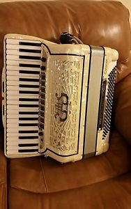 accordion morbidoni /3/5/Hand.made.reeds double tone.chamber