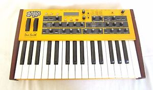 Dave Smith Instruments Mopho Keyboard synth yellow