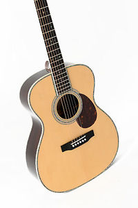SIGMA GUITARS  SOMR-45V MASSIVE Western-GITARRE AUSSTELLER+ Koffer UVP: 1780.--€