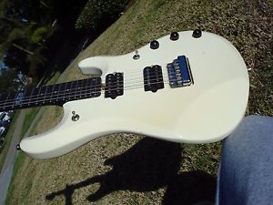 Music Man John Petrucci JP6 Fully Loaded White with BFR Korina Neck Piezo