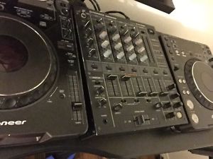 Pioneer CDJ 1000 MK2 Pair With Djm 500 Mixer!!