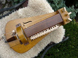 HURDY GURDY