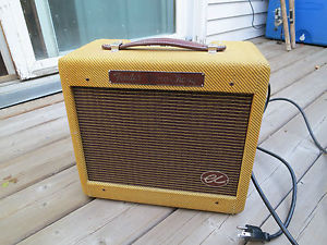 Fender Vibrochamp EC tweed amplifier