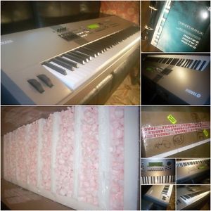 Yamaha original Motif 8 Synthesizer 88 key keyboard workstation