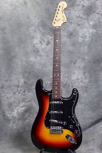 Fender Japan Exclusive Classic 70s Stratocaster 3 Color Sunburst F/S From Japan