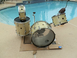 50'S 4 PC GRETSCH ROUND BADGE WMP DRUM SET,22,16,13,14X5.5 SNARE.3 PLY SHELLS,