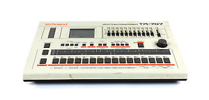 Roland TR-707 Rhythm Composer Drum Machine TR707