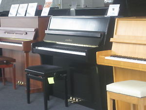 Schimmel Klavier, Farbe: Schwarz, Mod. 112  von REHA-PIANO-AURICH