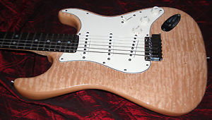 2016 Fender Deluxe Custom Shop Stratocaster AAAA Quilt/Birsdeye Natural Rosewood