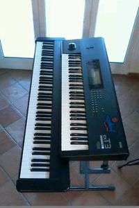 piano digitale tastiera Technics sx p30 Korg Ex T3 con piedistallo doppio