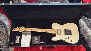 Schecter Left Handed PT Custom Shop vintage white/ BK pickups