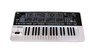 Roland GAIA SH-01 Keyboard Synthesizer