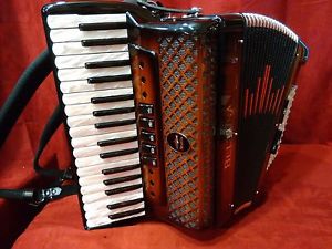 NEW Beltuna Piano Accordion Studio III Wood LMM 34 72 Made in Italy