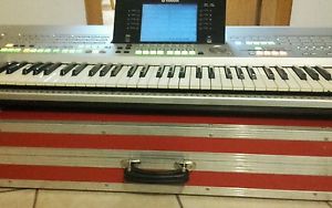 Yamaha Tyros 1 Workstation Keyboard