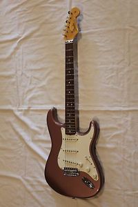 Fender '65 American Vintage Stratocaster Burgundy Mist Metallic MINT