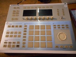 Maschine Studio White