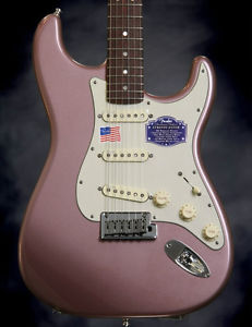 Fender American Deluxe Stratocaster - Burgundy Mist Metallic