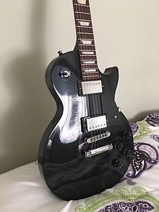 Gibson Les Paul Studio 2012 - Ebony Black with Chrome Hardware