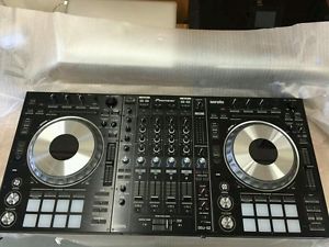 Pioneer DDJ-SZ Digital DJ Controller