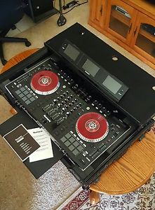 Numark NS7II Digital DJ Controller With Dashboard and Odyssey Flight FX Case LED