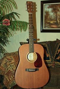 2002 MARTIN D-15 Mahogany Acoustic Guitar, Warm Bass & Bright Mids-Treble, LOUD!