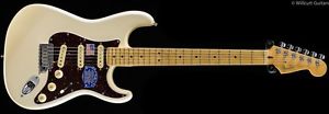 Fender American Deluxe Stratocaster® Olympic Pearl, Maple (432)