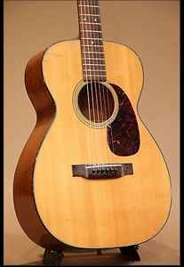 MARTIN O-18 1961 Natural w/hard case Free shipping Guitar from Japan #R907