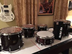 Yamaha Custom Maple Absolute Professional Drum Set