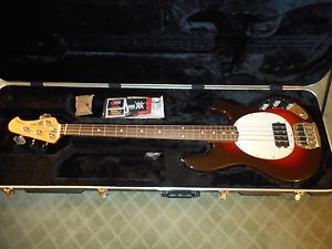 Ernie Ball Musicman Stingray Classic 4 Bass Single Humbucker in Retro Burst RW