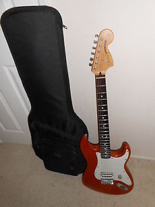2001  refinished Fender Tom Delonge Stratocaster MIM w/ gigbag