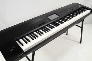 Korg Krome 88 Krome88 Workstation 88 Key Keyboard Synthesizer Ver1.0.3 W/Stand